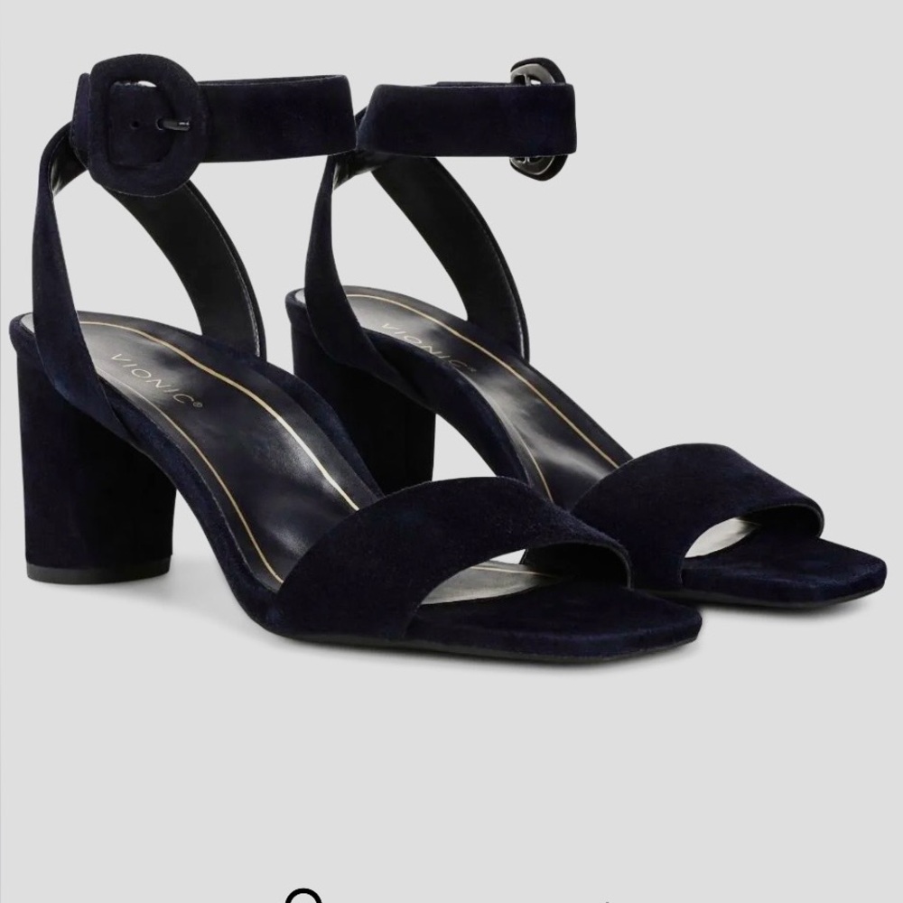 Vionic Women's Zinfandel Navy Block Heel Sandals